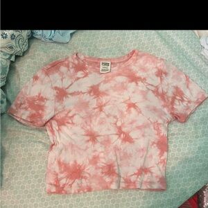 VS Pink Tee. Cute with Jeans! Size S.